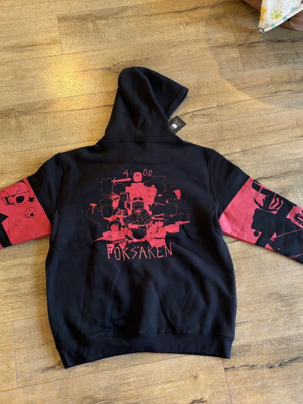 BNWT New with Tags!!!  MAKESHIP Forsaken Hoodie